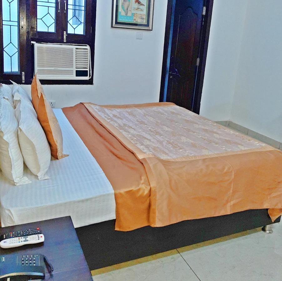 Bindiram Express By Shrigo Hotels Sitapur Muafi Exterior foto